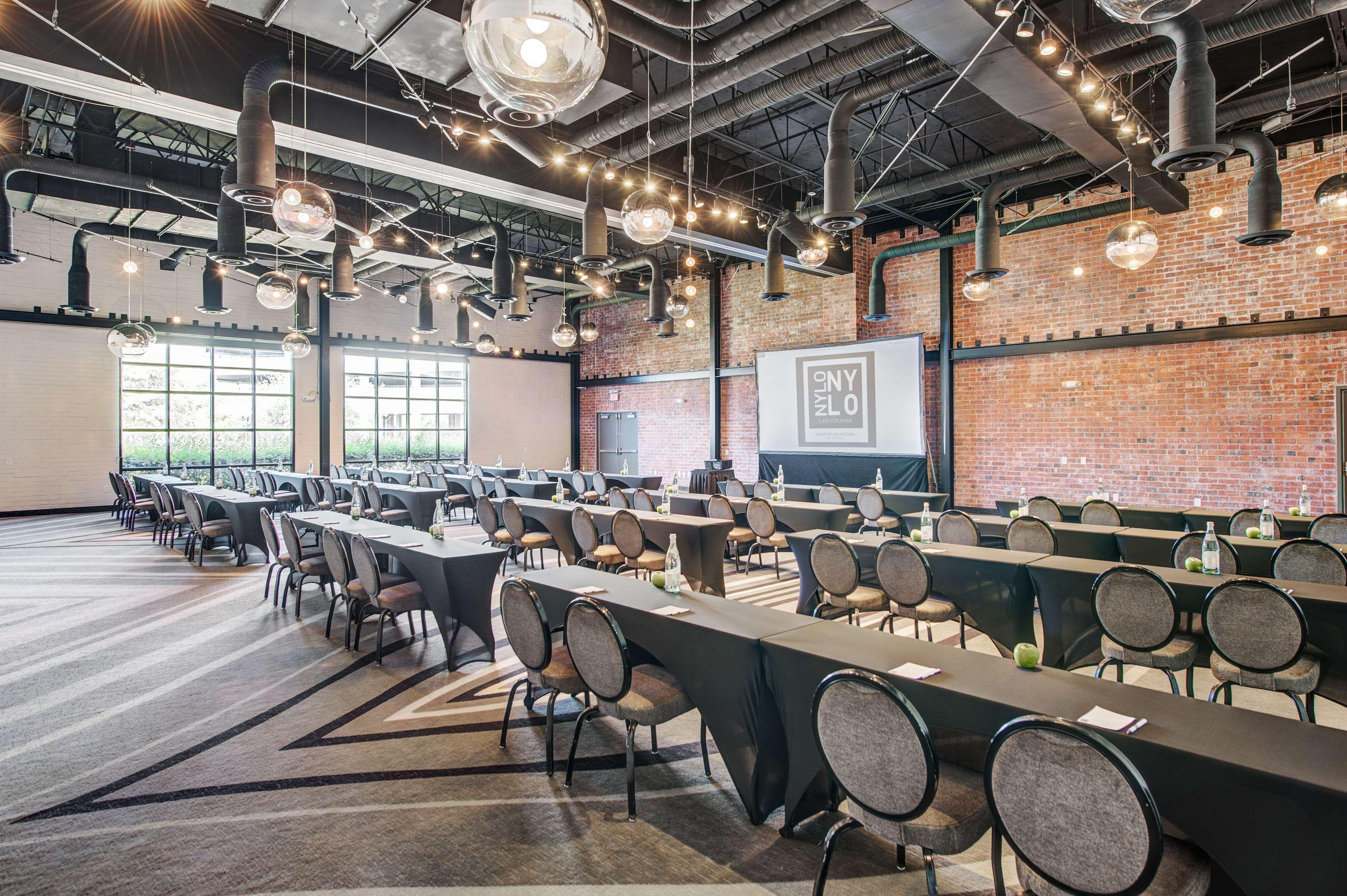 Nylo Las Colinas Hotel, Tapestry Collection By Hilton Irving Extérieur photo